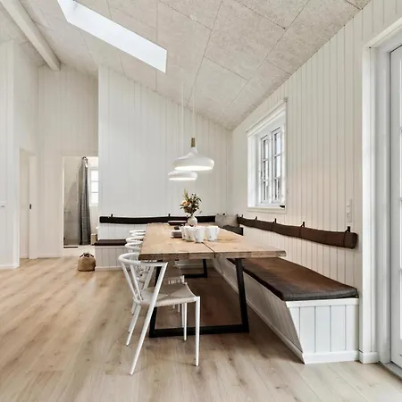Awesome Home In Glesborg With Sauna Сasa de vacaciones