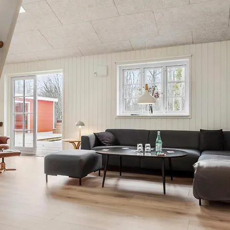 Awesome Home In Glesborg With Sauna Сasa de vacaciones *
