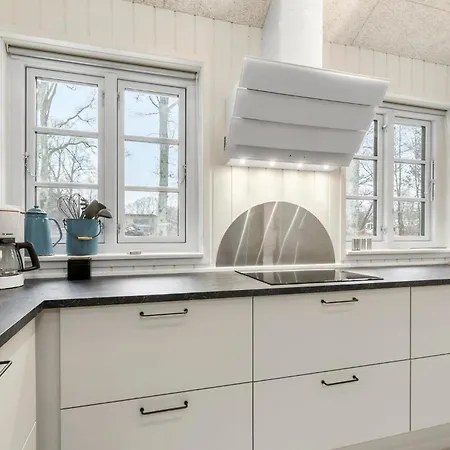 Awesome Home In Glesborg With Sauna Сasa de vacaciones