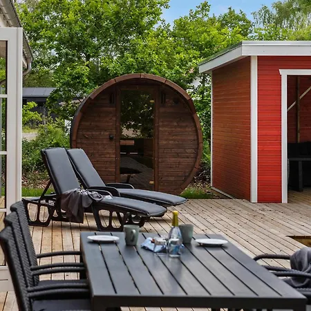 Awesome Home In Glesborg With Sauna Сasa de vacaciones Glesborg